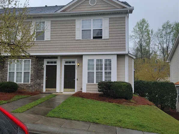 429 Goldstaff Ln, Charlotte, NC 28273