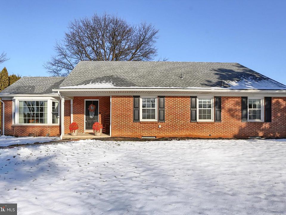 1st image of 1465 Chapel Dr