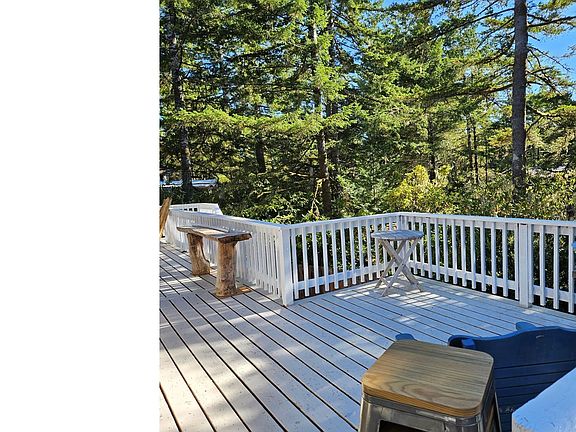 5th image of 39 Easy St