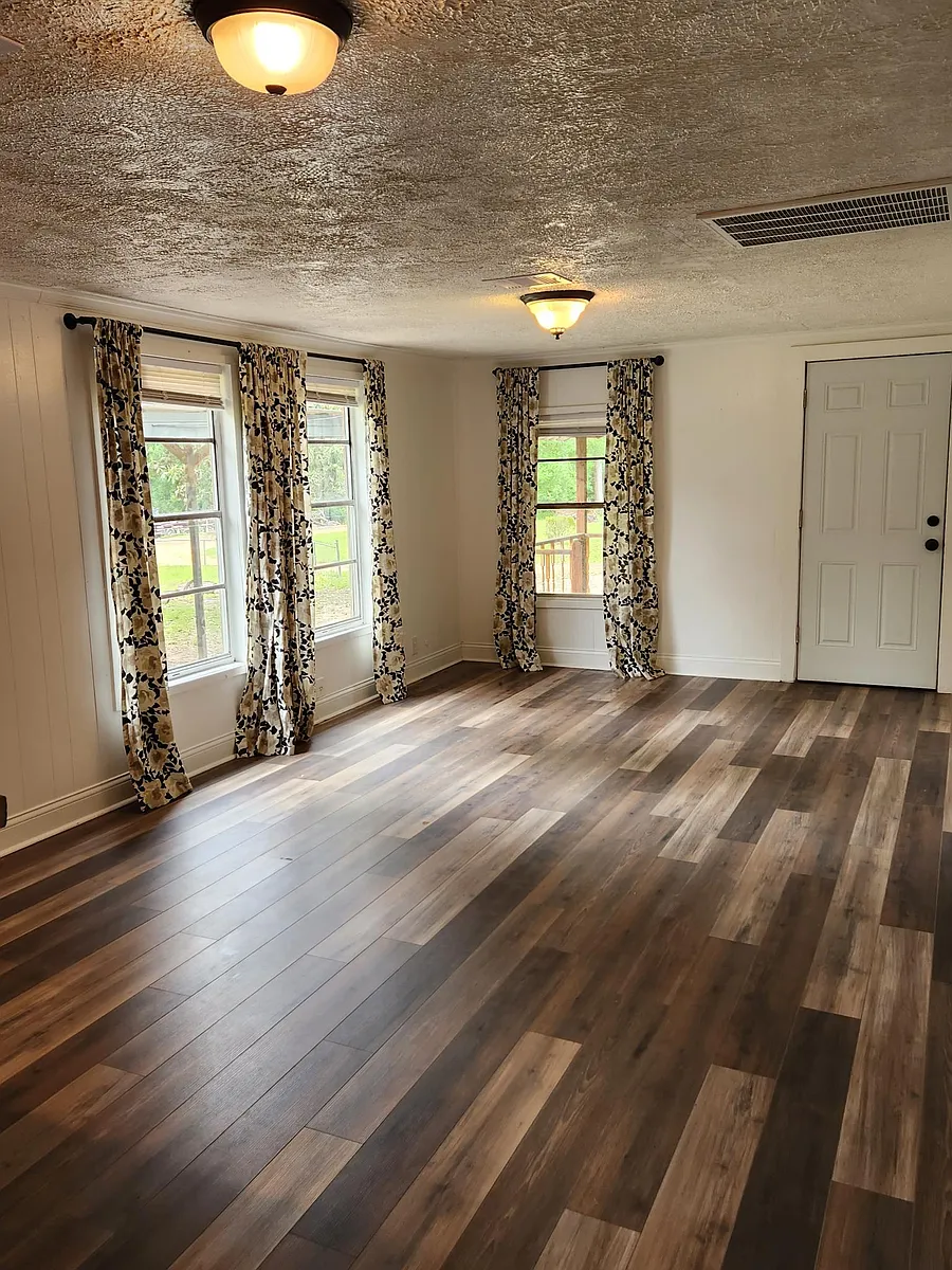 Building Photo - 110 Lattimer Dr