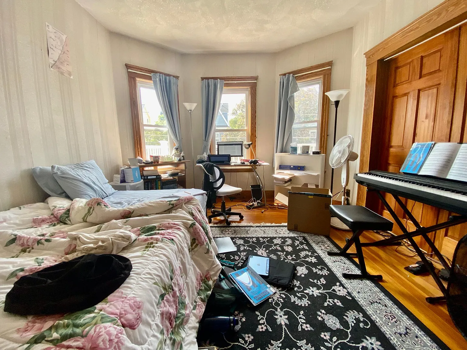 5 bed, $6,000 — Photo 3