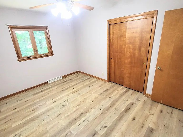 689 Deborah Dr — Photo 12