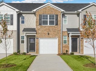 202 Kenmore Cir, Perry, GA 31069