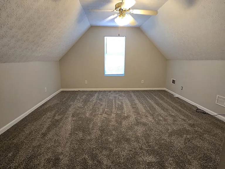 253 Pebble Creek Dr — Photo 17