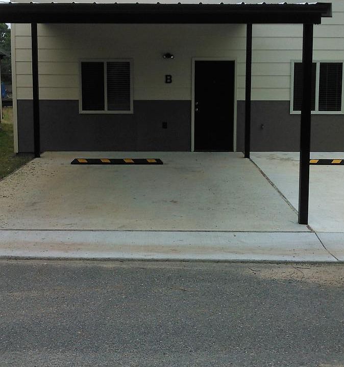1st image of 910 W Texas Ave #B