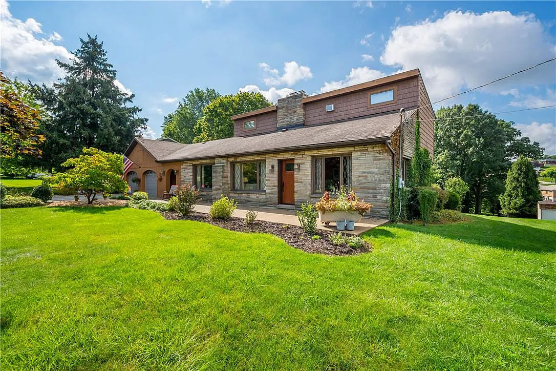 205 Parkwyn Dr photo 1