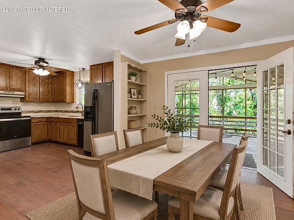 4th image of 1405 Highcrest Ct