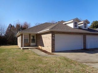 2041 Highland St, Lebanon, MO 65536