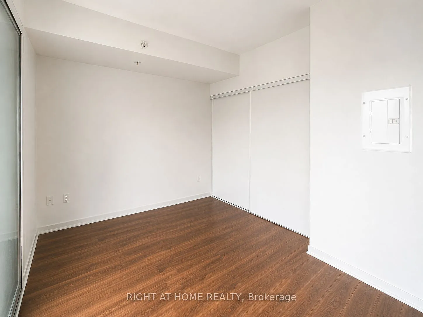 1 bed, $2,000 — Photo 4