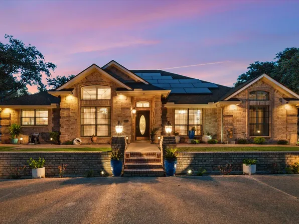 1301 Alford Dr, Hillsboro, TX 76645