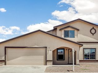 216 Desert Breeze Dr, Horizon City, TX 79928