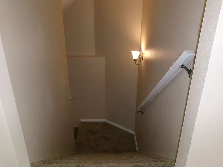 2429 E Monument St — Photo 18