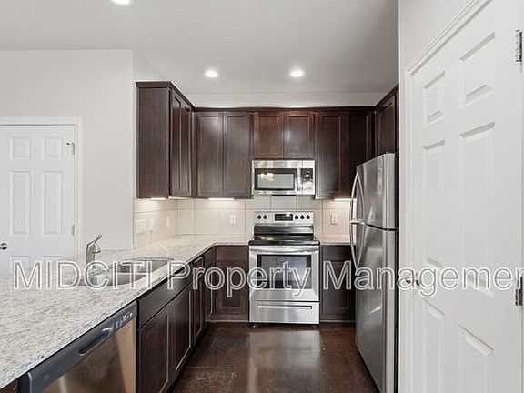 2nd image of 1134 Renee St