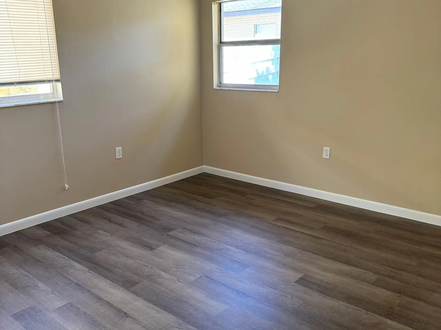 2 bed, 850 sqft, $1,400 — Photo 3