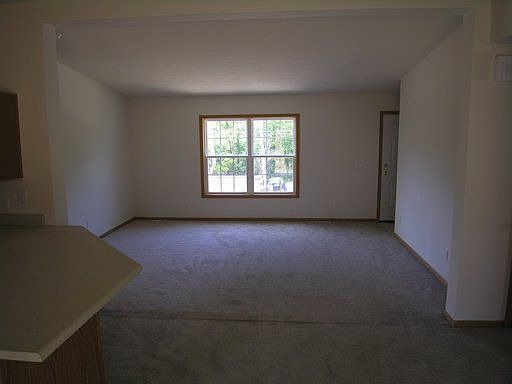 4th image of 6528 Catalpa Ave