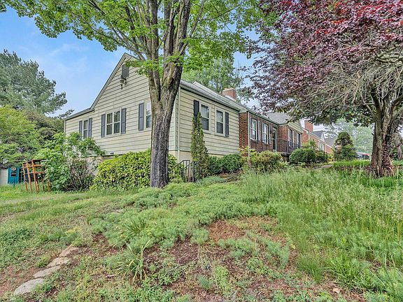 3rd image of 3617 Brandywine Ave
