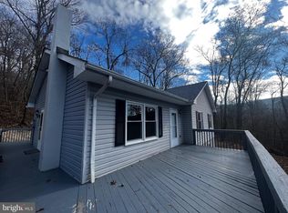 4 Dogwood Tree Dr, Front Royal, VA 22630