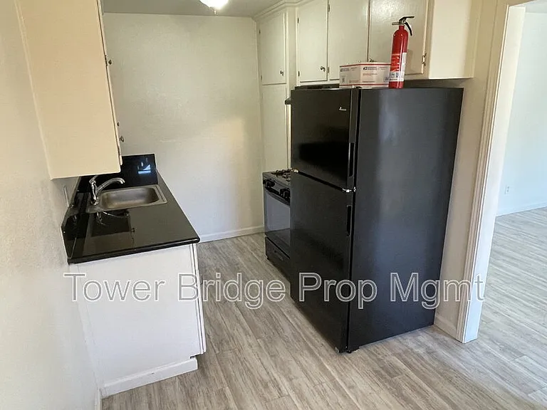 2701 San Fernando Way #2 — Photo 8