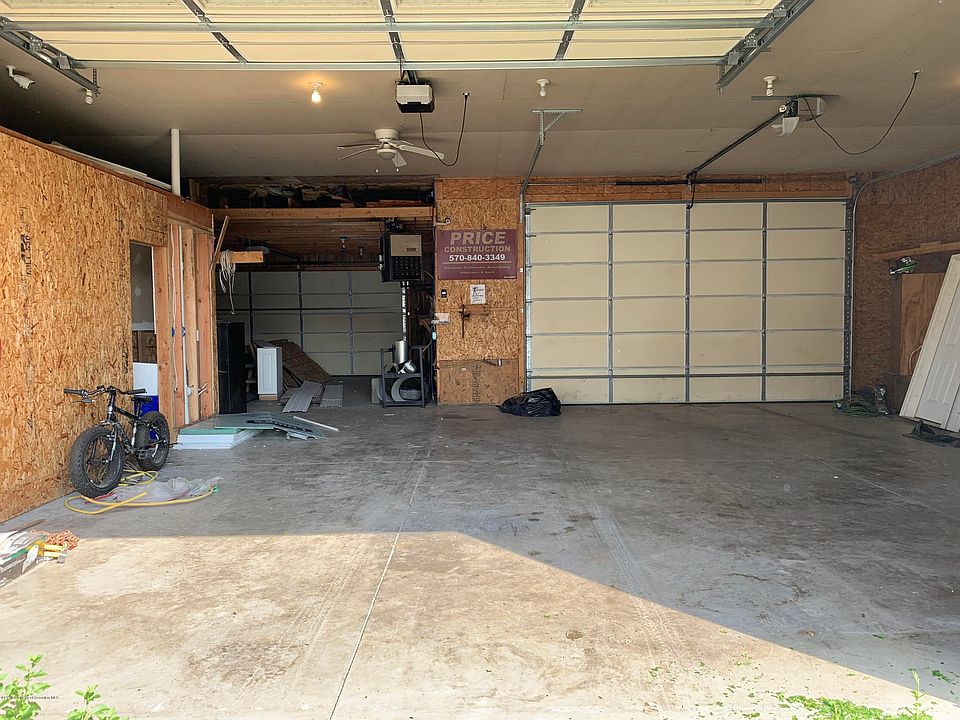 2nd image of 408 Hudson St