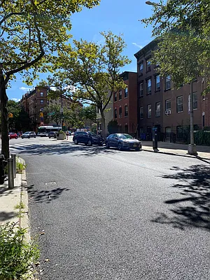 Rented by Avenue Sotheby's International Realty | media 23