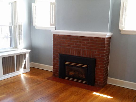 2nd image of 1932 Gilpin Ave