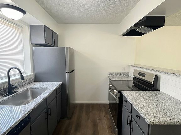 2nd image of 5544 S Gold St APT 200