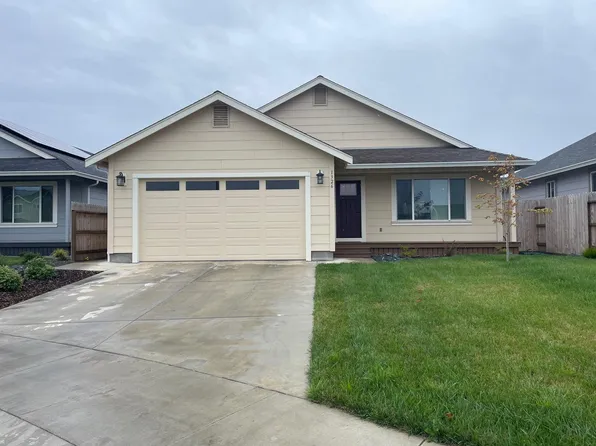 1326 Washington Ct, McKinleyville, CA 95519