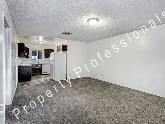 4th image of 777 Main St Unit 13