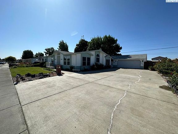 2nd image of 8507 W Yellowstone Ave