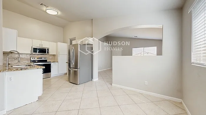 15827 W Adams St — Photo 8