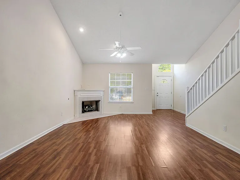 3056 Royal Palm Way — Photo 6