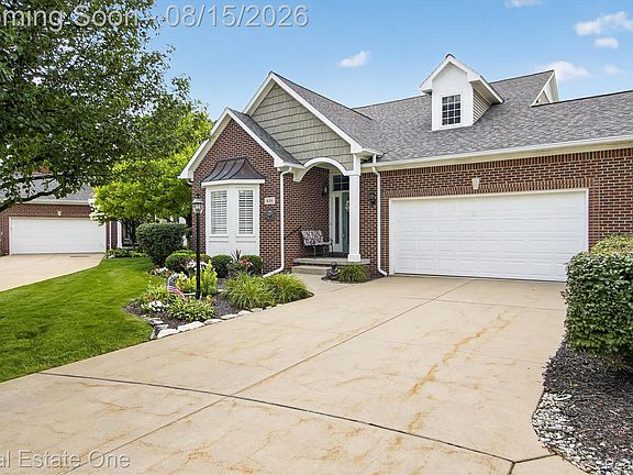 3rd image of 446 Delmar Ct