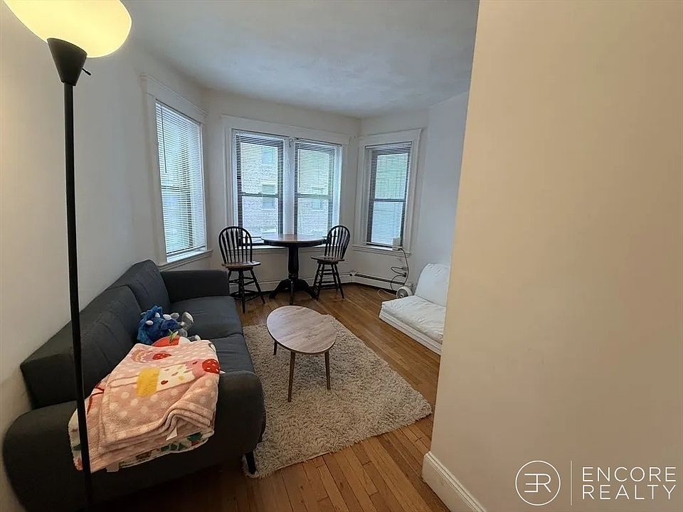 1st image of 451 Park Dr #2M