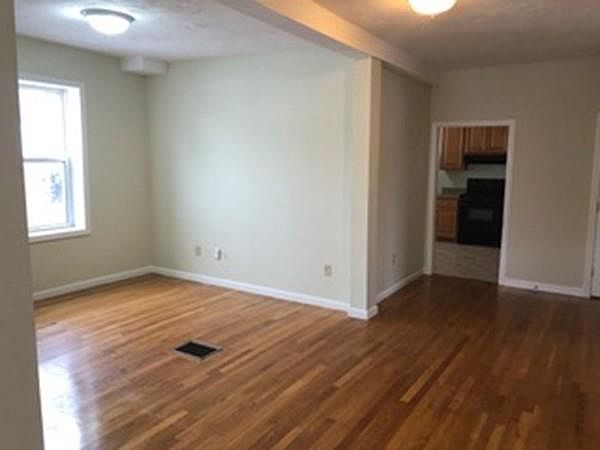 1st image of 41 Chapel St #1