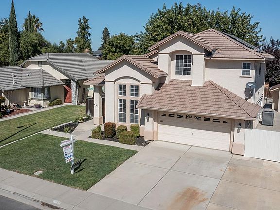 3rd image of 621 Chenin Blanc Dr
