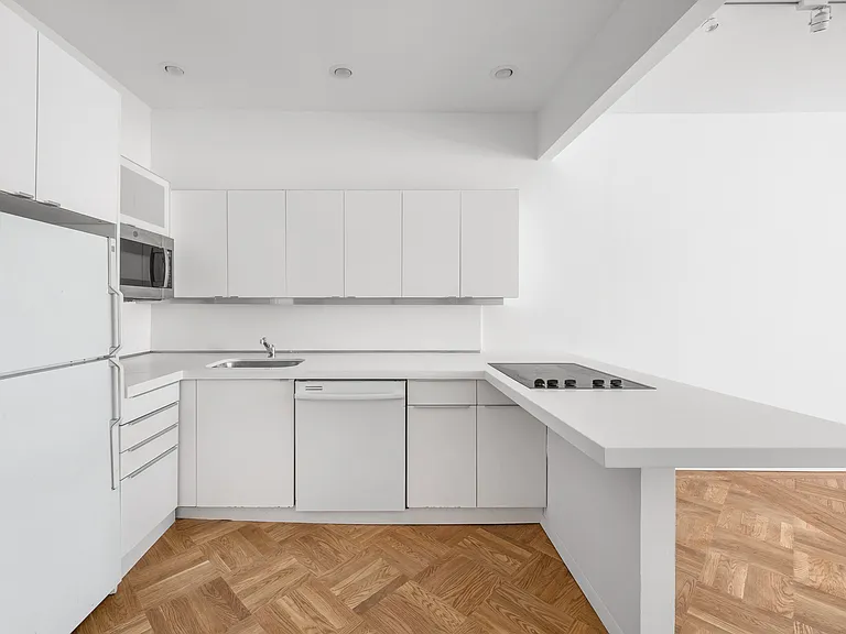 24 W 46th St #3 — Photo 7