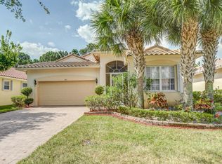 353 NW Springview Loop, Port Saint Lucie, FL 34986