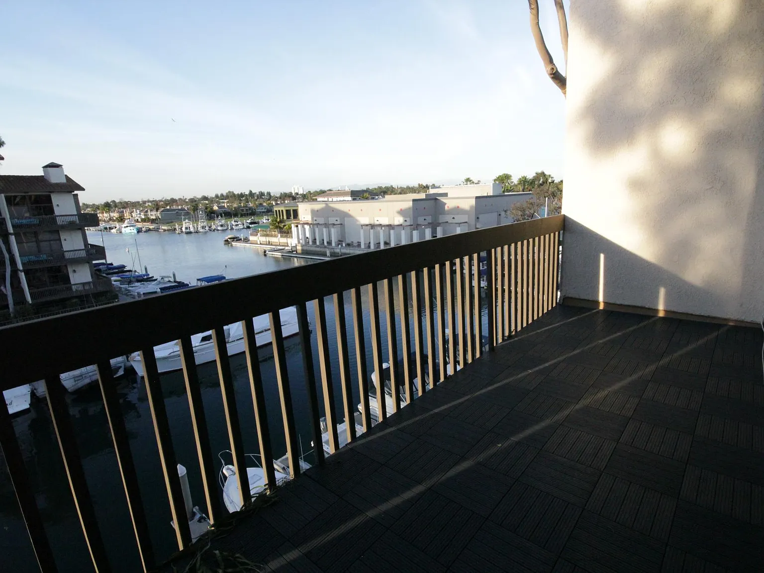 6335 Marina Pacifica Dr N — Photo 3