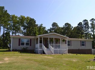 590 Byrdtown Rd, Benson, NC 27504