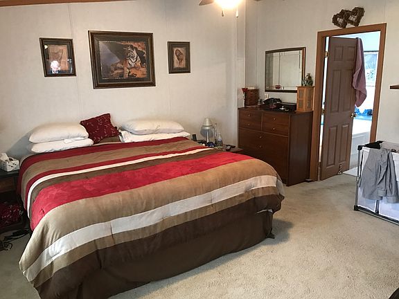 4th image of 825 Hillview Dr