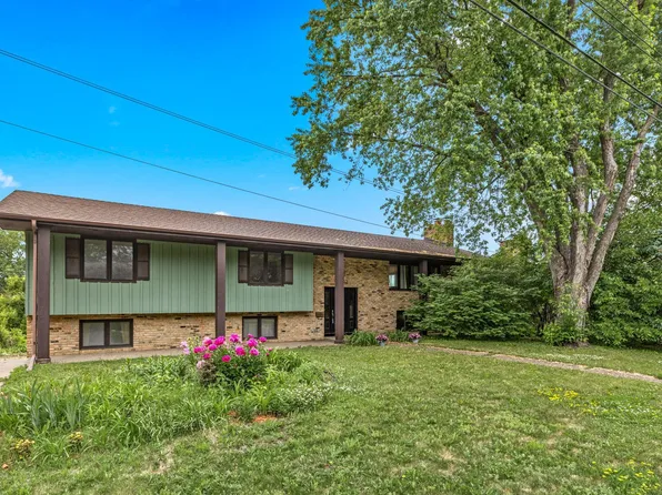 3301 Edgemere Ave, Saint Anthony, MN 55418
