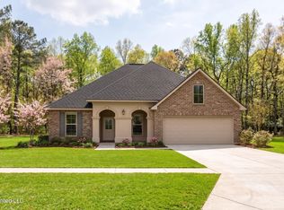 14306 Swan Ridge Cir, Gulfport, MS 39503