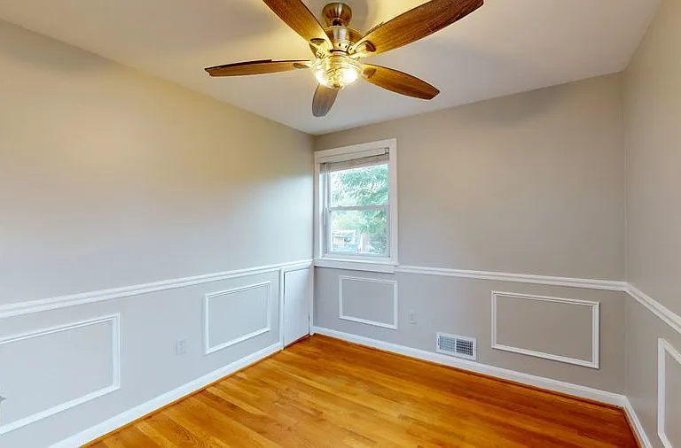 813 Hilltop Ter SE — Photo 20