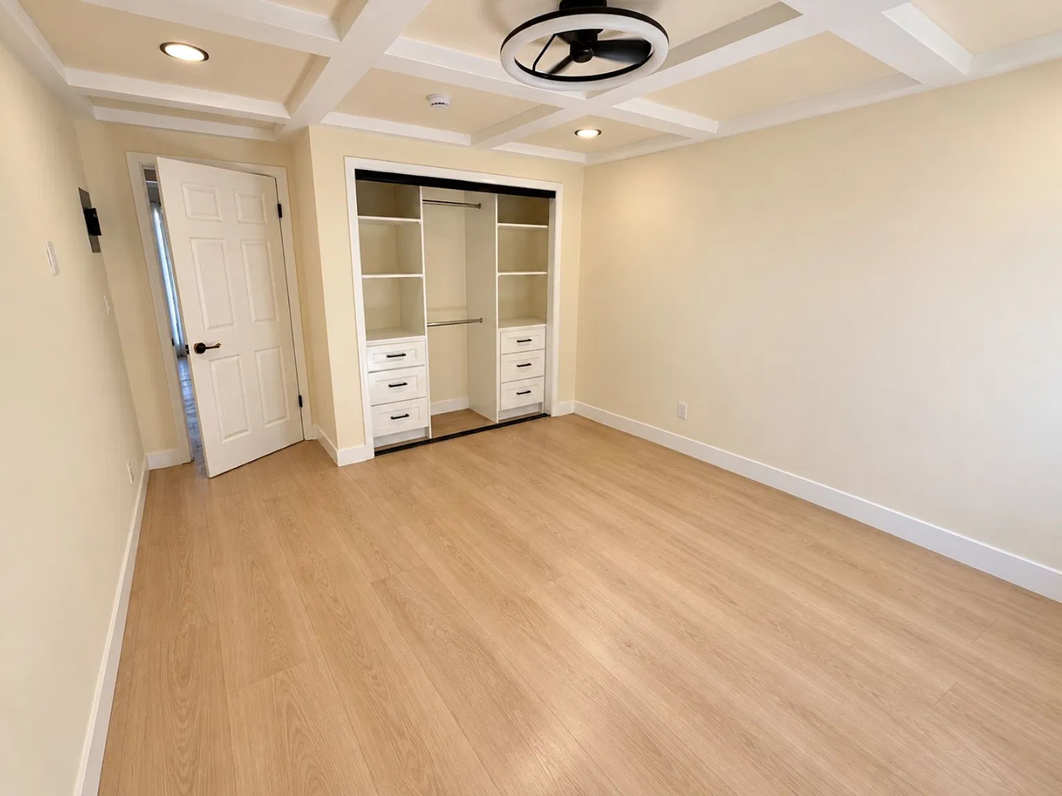 The Robertson Residences — Photo 3