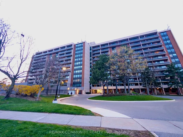 2929 Aquitaine Ave #705, Mississauga, ON L5N 2C7
