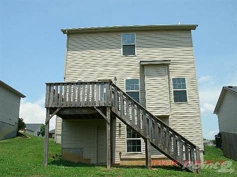 2nd image of 636 Jennifer Dr