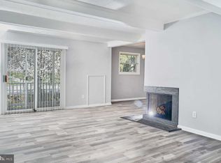 2 Warren Lodge Ct APT 2C, Cockeysville, MD 21030