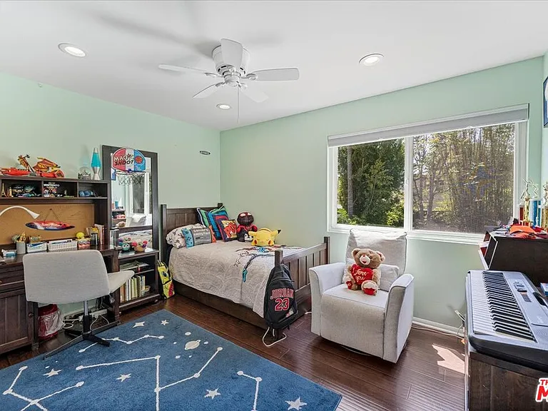 12834 Landale St — Photo 22