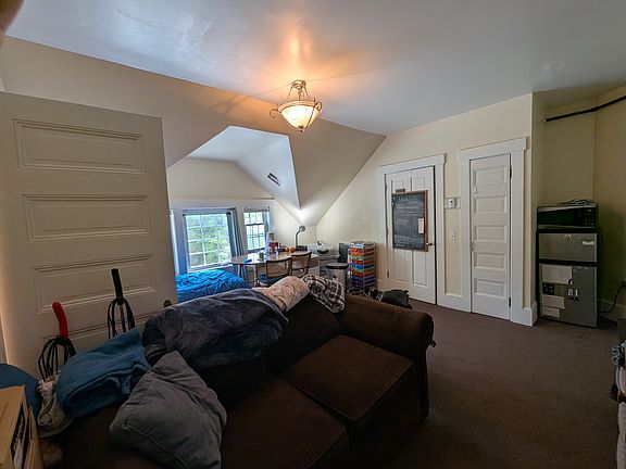 5th image of 18 Clark Ave #3