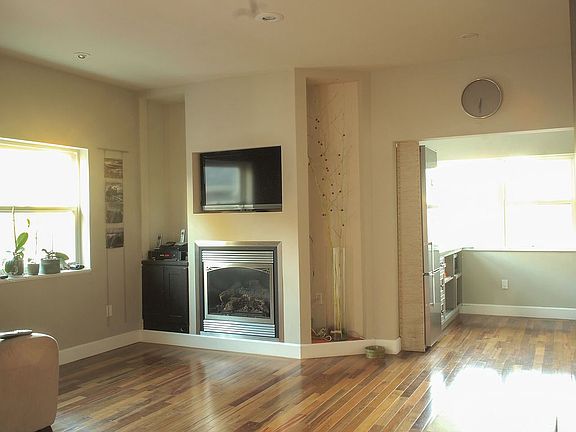 Downstairs gas fire place